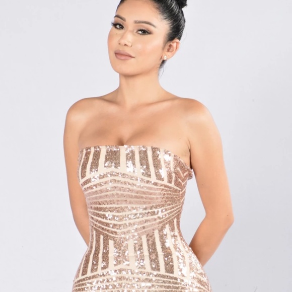 Breathtaking Dress - Picture 1 of 5